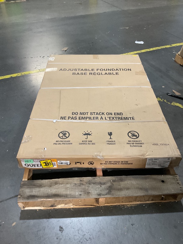 Photo 1 of ***FACTORY SEALED***
Serta baselogic Level 2 Adjustable Base Bed Frame - Queen - Head and Foot Adjustability, Wireless Remote, Zero-Gravity Preset, and Foldable for Convenient Mobility and Storage
