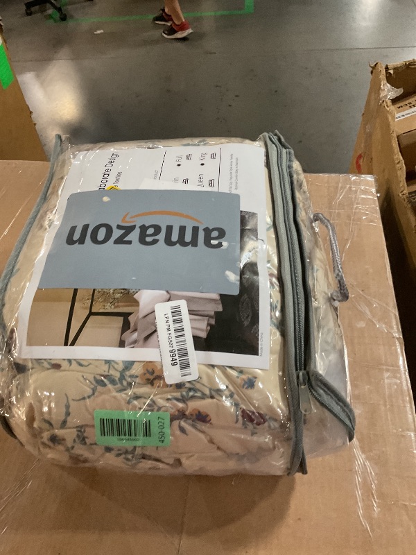 Photo 1 of ***MISSING PARTS***
BUPIRD Floral Comforter Full Set 3 Pieces Soft Cute Vintage Floral Bedding Comforter Lightweight Garden Style Floral Botanical Comforter Set for All Seasons 1 Comforter and 2 Pillowcases