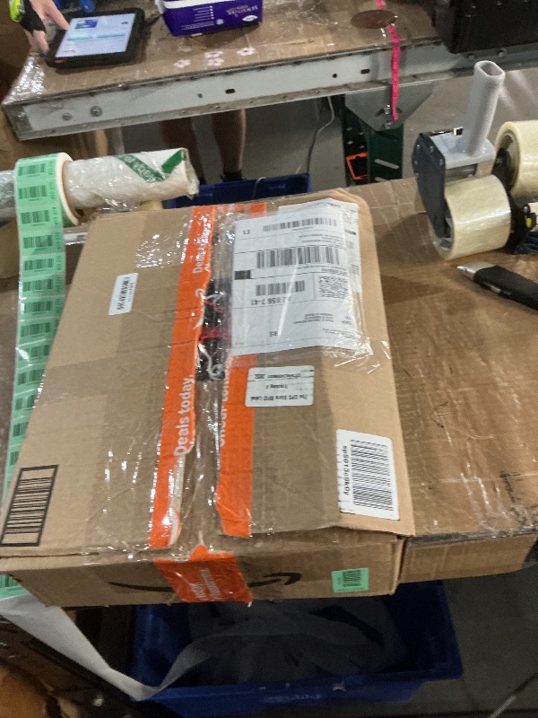 Photo 1 of ***MISSING PARTS***
MINOR DAMAGE*******
PARTS ONLY****
Blufree Arcade Basketball Game Indoor Set, Ajustable Height Basketball Arcade Hoop with 4 Balls & Pump, Indoor Outdoor Single Shot Basketballs Game for Kids 3 to 12 Years Old Sport Play