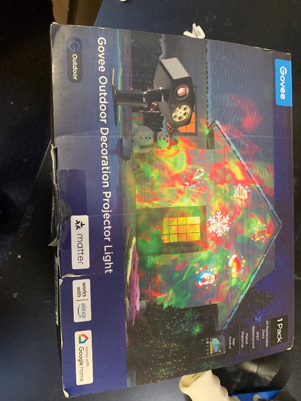 Photo 1 of grove outdoor decoration projector light 