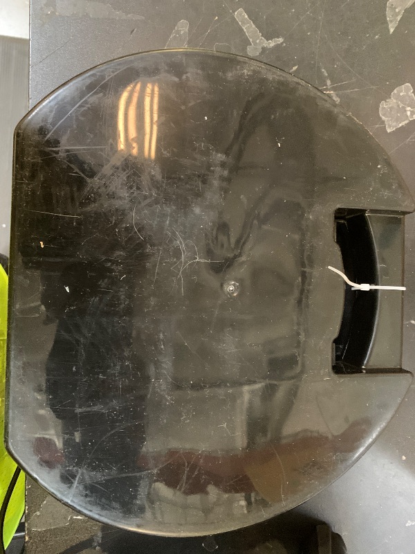 Photo 1 of Snow-Chains Auto Fixing 1 Min Quick Fit Easy Installation Tire-Chains, Portable Reusable Universal Emergency Tire Traction Chain for Passenger Car, Pickup Trucks and SUV - Set of 2 (HKN-110)