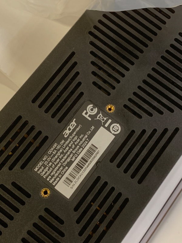 Photo 1 of Acer Thunderbolt 4 Dock, 16 in 1 DisplayLink Docking Station 4 Monitor, 3×TB4+2×HDMI+2×DP, Up to 8K & 40Gbps, 160W Power, 2.5G Ethernet, SD4.0, USB C Dock for MacBook Pro/Max, Dell, Acer, HP etc