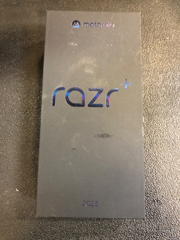 Photo 1 of Motorola Razr+ 2025 | Unlocked | Made for US 12/256GB | 50MP Camera | Hot Pink