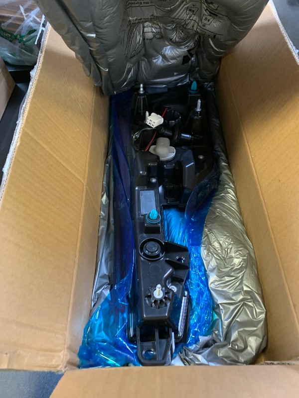 Photo 1 of labwork Left Side Inner Tail Light Replacement for Toyota Grand Highlander 2024 Rear Tail Lamps Assembly 81590-0E270