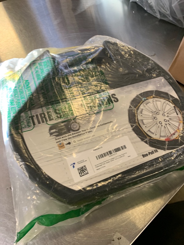 Photo 1 of Snow-Chains Easy Install Tire-Chains, One-Pull Fit Design Tire Snow Chains for Passenger Cars, Sedan, SUVs, Emergency Winter Tire Traction Car Tires 215 225 235 245 255 265 - Set of 2 (KN120)