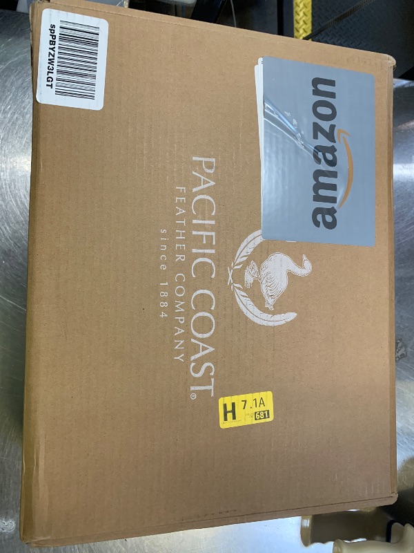 Photo 1 of Pacific Coast Twin Comforter Filled with White Goose Down Bed Comforter, Fluffy All Season Luxury Hotel White Duvet Insert with 8 Loops, 68"x90"