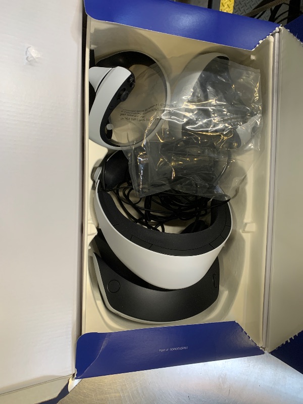 Photo 1 of PlayStation VR2 Horizon Call of The Mountain™ Bundle (PSVR2)