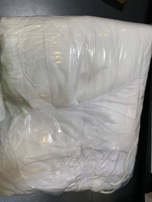 Photo 1 of Bwarm Multizone Heated Mattress Pad King, Electric Mattress Pad Sherpa Fleece Bed Warmer with 9 Heat Settings, 1-12 Hours Auto Off Deep Pocket, Machine Washable, Wave White King 78" x 80"