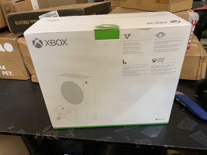 Photo 1 of Xbox Series S - All Digital Gaming Console - 512GB SSD - Includes Wireless Controller - 120FPS (Renewed Premium)