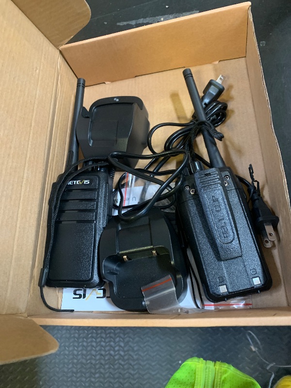 Photo 1 of Retevis RT21 Walkie Talkies for Adults, 2 Way Radio Long Range, Two Way Radio Rechargeable, Handheld Radio, Portable, FRS, Durable, Heavy Duty, for Business(4 Pack)