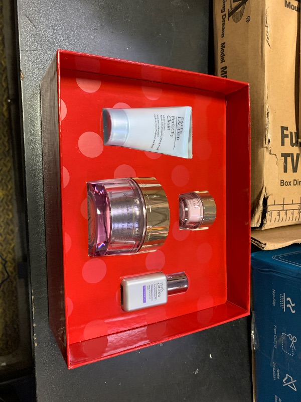 Photo 1 of Estée Lauder Resilience Moisturizer Holiday Skincare Gift Set | The Radiance Routine | Includes Full-Size Moisturizer 1.7 Ounce + Cleanser 1 Ounce, Eye Cream 0.17 Ounce, Face Serum 0.5 Fl Oz