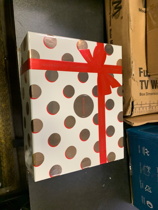 Photo 1 of Estée Lauder Resilience Moisturizer Holiday Skincare Gift Set | The Radiance Routine | Includes Full-Size Moisturizer 1.7 Ounce + Cleanser 1 Ounce, Eye Cream 0.17 Ounce, Face Serum 0.5 Fl Oz