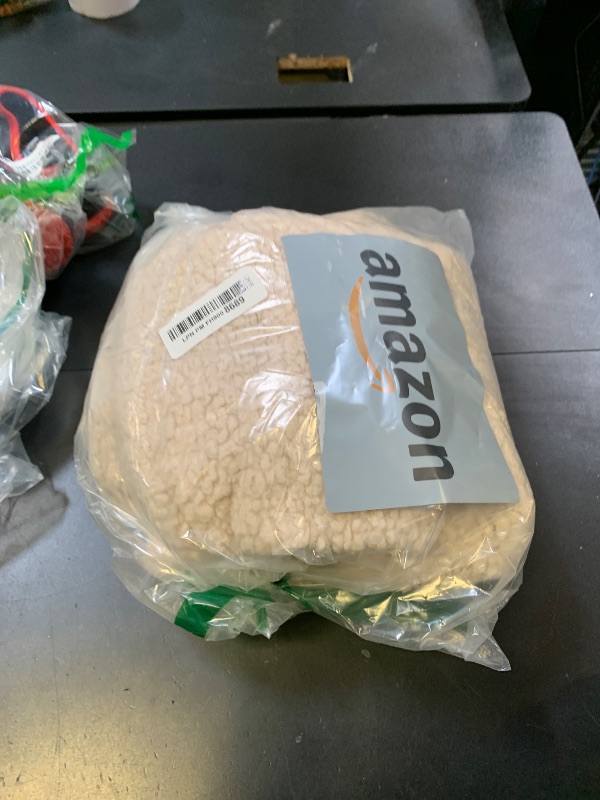 Photo 1 of 1 Pack 3 Calming Blankets Fluffy Premium Fleece Pet Blanket Soft Sherpa Throw for Dog Puppy Cat Beige Small (23" x16'')LPNPMFH9008689
