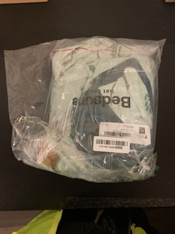 Photo 1 of Bedsure Christmas Duvet Cover Twin - Holiday Bedding Collection with Christmas Tree and Reindeer Pattern, Includes 1 Duvet Cover and 1 Pillow Sham (Twin, Christmas Tree and Reindeer)