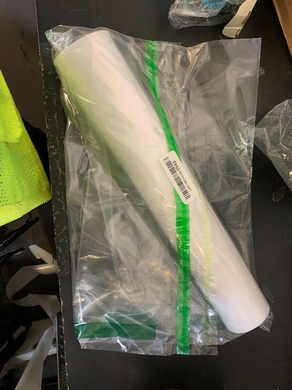 Photo 1 of 110 PCS Extra Large Snowflake Christmas Window Clings Decals for Glass Giant White Snowflake Window Decorations Xmas Snowflake Stickers Winter Wonderland Party Supplies Decor