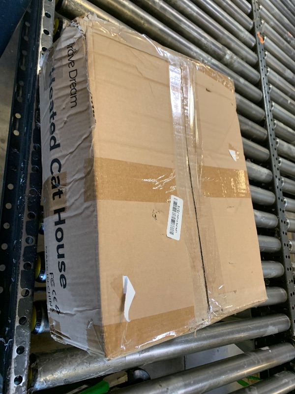 Photo 1 of BraveDream Large Cat House with Heating Pad, Insulated Weatherproof Cat House for Feral Cats, Escape Door, Elevated, Clawsable, Foldable, Outdoor Heated Pet House for Winter, Garden, Patio, Backyard