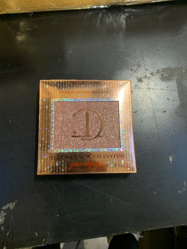 Photo 1 of Charlotte Tilbury Instant Look in a Palette - Powder Face Makeup for Eyes & Cheeks - Powder Bronzer, Highlighter & Blush for the Perfect Summer-Fresh Glow - Dreamy, Bronzed Beauty