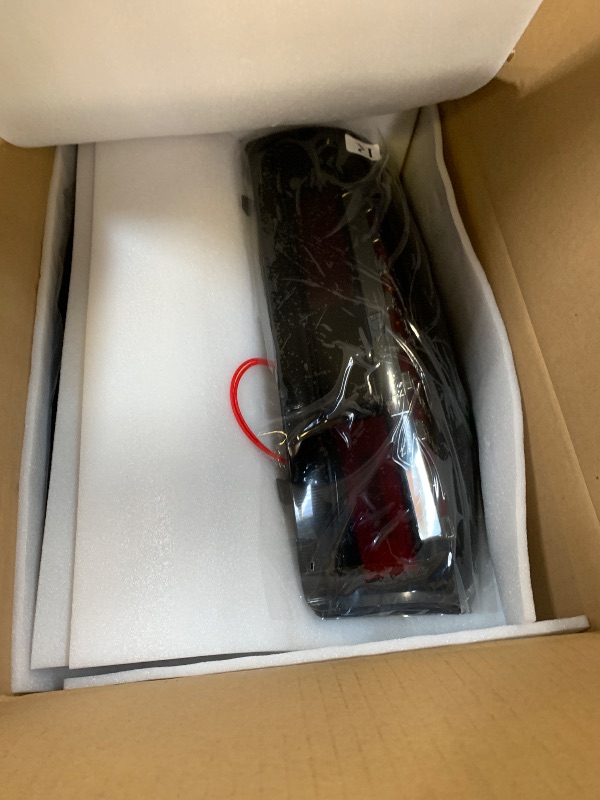 Photo 1 of LED Tail Light Assembly Fit for Chevy & GMC C/K 1500 88-99, C/K 2500 3500 88-00, C1500 C2500 Suburban 92-99, for Silverado 94-98, Tahoe 95-99, Blazer 92-94, for Cadillac Escalade 99-00