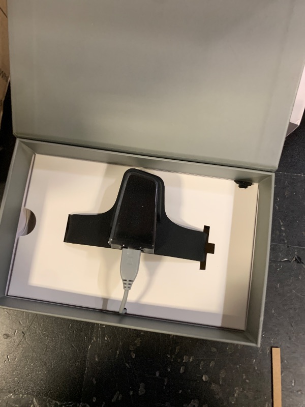 Photo 1 of Wellue Wrist Pulse Oximeter with Audio Reminder| Bluetooth Blood Oxygen Monitor Rechargeable for Continuous SPO2 Tracking with 72 Hours Battery Life, Free APP & PC Reports, Style 2