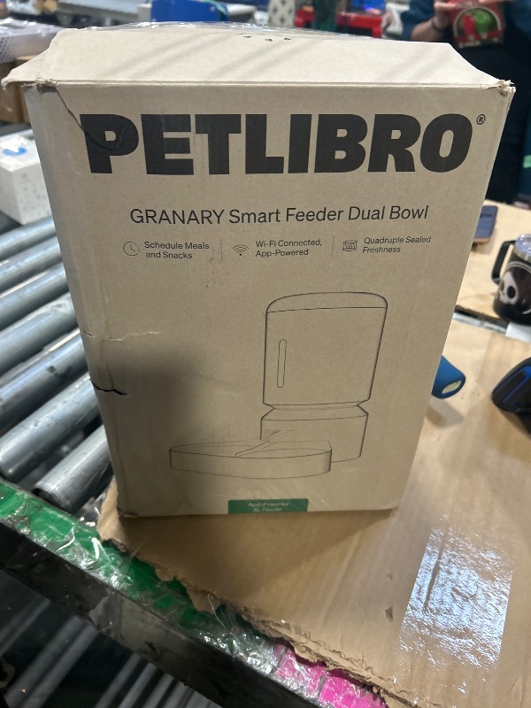 Photo 1 of *MINOR DAMAGE - USED*
PETLIBRO 5L Automatic Cat Feeder for 2 Cats, 5G&2.4G Wi-Fi Programmable Cat Food Dispenser with Dual Stainless Steel Bowls, Airtight Lock Fresh Technology, Low Food Sensor