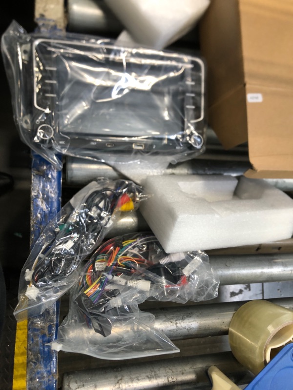 Photo 1 of [4G+64G] Android Car Radio for Volkswagen VW Jetta Passat Golf Beetle Polo Caddy Tiguan Touran for SEAT for Skoda with Wireless CarPlay Android Auto, 7 Inch Car Radio with Bluetooth,GPS,WiFi,Camera