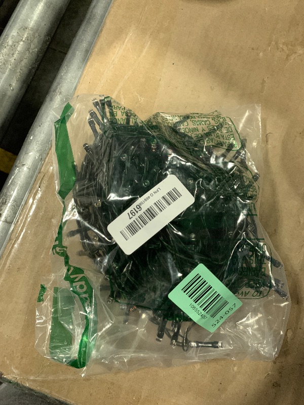 Photo 1 of *UNTESTED*
Joomer Battery Christmas Lights, 66ft 200LED Fairy Lights Battery Operated Timer 8 Modes Waterproof for Outdoor Home Garden Party Holiday Christmas Trees Decoration (Multicolor)