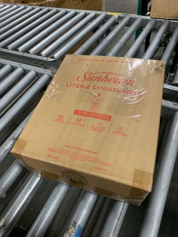 Photo 1 of **MISSING PLUG**
Sunbeam Royal Ultra Fleece Heated Electric Blanket Full Size, 84" x 72", 12 Heat Settings, 12-Hour Selectable Auto Shut-Off, Fast Heating, Machine Washable, Warm and Cozy, Iron