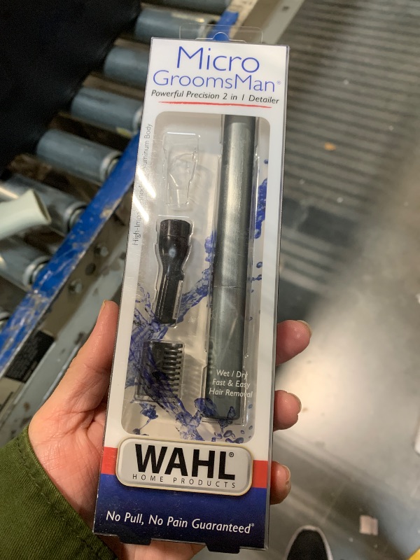View 2 of ******MISSING NOSE TRIMMER HEAD******Wahl Micro Groomsman Battery Personal Trimmer for Hygienic Grooming with Rinseable, Interchangeable Heads for Eyebrows, Neckline, Nose, Ears, & Other Detailing - 05640-600