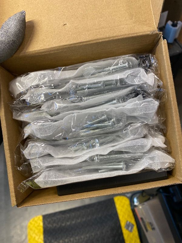 Photo 1 of *MISSING PARTS UNKNOWN*
Goldenwarm 10 Pack Black Square Bar Cabinet Pull Drawer Handle Stainless Steel Modern Hardware for Kitchen and Bathroom Cabinets Cupboard,Center to Center 4in(102mm) Cabinet Handles