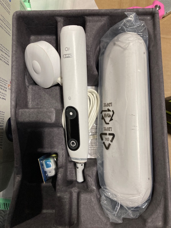 Photo 1 of ***MISSING PARTS*** Oral-B iO Deep Clean + Protect Rechargeable Electric Toothbrush, White, iO Series 7, 2 Replacement Brush Heads, Charging Travel Case