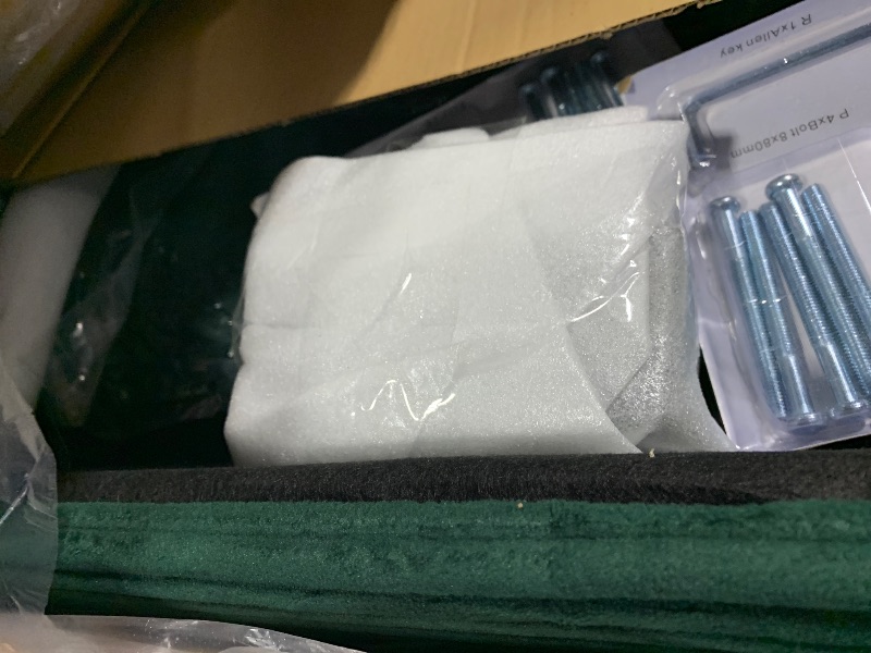 Photo 1 of ****PARTIAL SET, SECTIONAL SOFA PIECE ONLY**** KEIKI 3-Piece Sofa Set with 1 Oversized Corduroy 3-Seater Sofa & 1 Loveseat & 1 Single Sofa, Upholstered 6-Seater Couch Set with 10 Pillow, High-Density Foam Cushions, for Living Room, Green