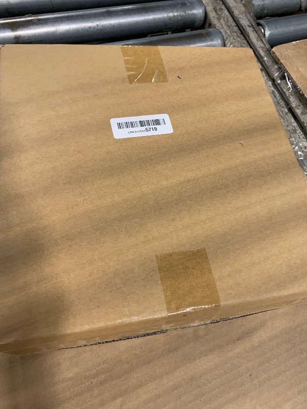 Photo 1 of *MINOR DAMAGE - USED*
Goaste 3 Pack Metal Gold Cake Stand, 8"/10"/12" Round Cake Stands Set, Dessert Cupcake Display Stand Plate, Metal Display Risers for Pastry, Wedding, Birthday, Party, Anniversary, Table Decor, Events