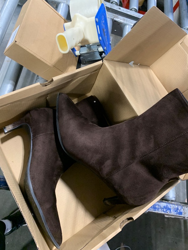 Photo 1 of ** *USED / DIRTY** VOMIRA Ankle Boots for Women Pointy Toe Stacked Kitten Heels Brown Suede Boots for Women Side Zipper Short Boots Fall Winter Ankle Booties Shoes SIZE 9