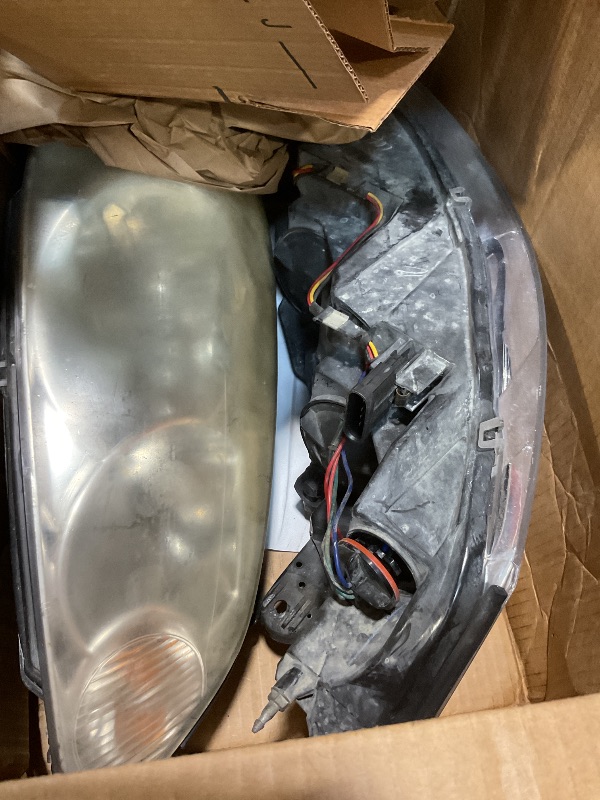 Photo 1 of **DIRT. CRACKING **AUTOSAVER88 Headlight Assembly Compatible with 2006 2007 2008 2009 2010 2011 2012 2013 Chevy Impala 2014-2016 Impala Limited 06-07 Monte Carlo Headlamp Replacement Pair Chrome Housing Amber Reflector