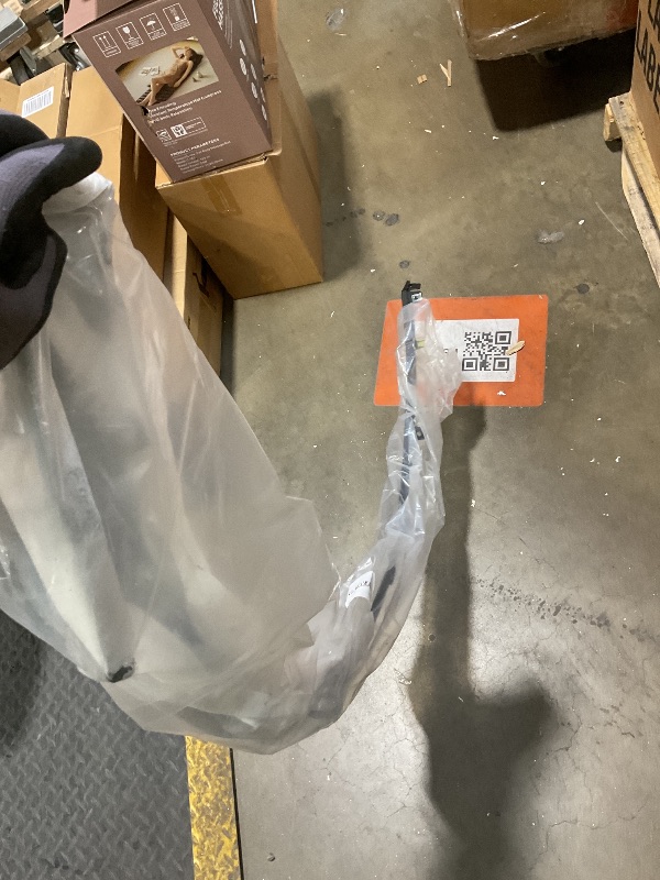 Photo 1 of **HAS DAMAGES (BENT)** XQSMWF Front Right Passenger Side Wheel Fender Molding Trim Compatible With Honda CR-V 1.5L 2.0L 2017-2022 Fender Flare Trim #74115-TLA-A02 74115TLAA02 HO1291108