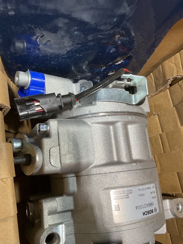 Photo 1 of **MINOR DAMGE ** BOSCH 1986AD1004 New A/C Compressor - Compatible with Select Audi A3, A3 Quattro, Q3, Q3 Quattro, Q7, TT, TT Quattro, TTS Quattro; Volkswagen Eos, Golf, Jetta, Passat