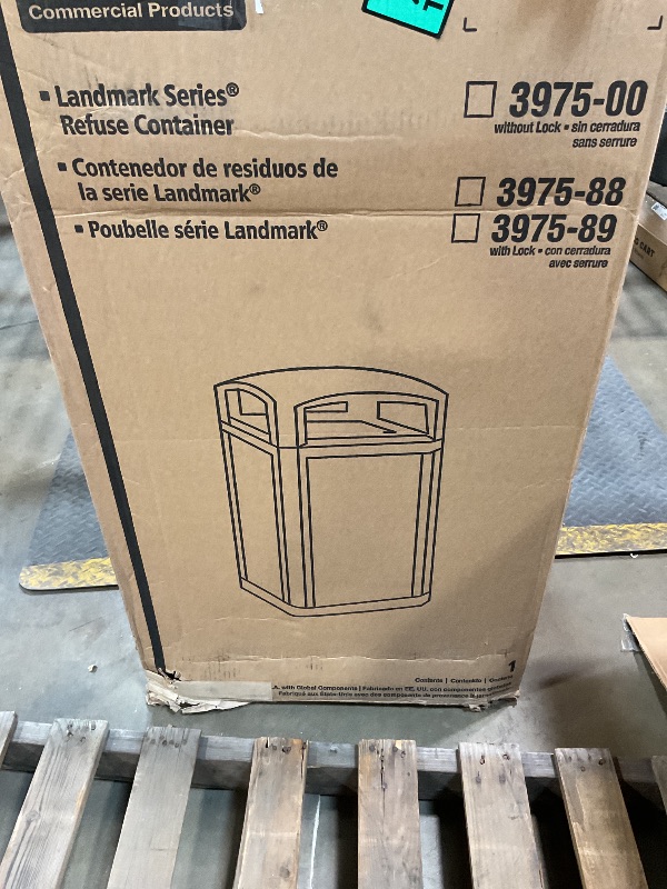 Photo 1 of **MISSING SIDE PANELS**Rubbermaid Commercial Products Landmark Classic Dome Lid Trash Can 50-Gallon Indoor/Outdoor Wastebasket/Garbage Bin for Public Spaces/Mall/Gas Station/School/Hospital/Office/Lobby