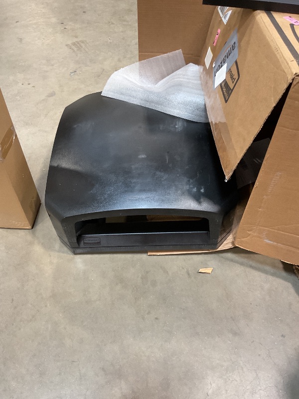 Photo 1 of **MISSING SIDE PANELS**Rubbermaid Commercial Products Landmark Classic Dome Lid Trash Can 50-Gallon Indoor/Outdoor Wastebasket/Garbage Bin for Public Spaces/Mall/Gas Station/School/Hospital/Office/Lobby