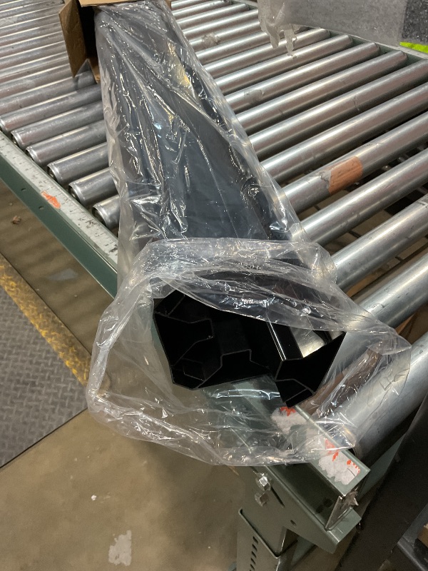 Photo 1 of **MISSING SIDE PANELS**Rubbermaid Commercial Products Landmark Classic Dome Lid Trash Can 50-Gallon Indoor/Outdoor Wastebasket/Garbage Bin for Public Spaces/Mall/Gas Station/School/Hospital/Office/Lobby