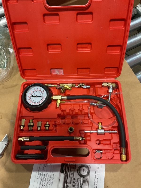 Photo 1 of **LEAKS HEARD**NP Diesel Fuel Pressure Gauge Kit Petrol Fuel Pressure Tester Fuel Injection Pump Diagnostic Tool