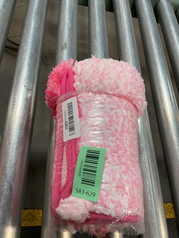 Photo 1 of **DIRT FROM TRANSPORT **OLANLY Bathroom Rug Mat 24x16, Extra Soft and Absorbent Microfiber Bath Rugs, Non-Slip Plush Shaggy Bath Carpet, Machine Wash Dry, Bath Mats for Bathroom Floor, Tub and Shower, Pink