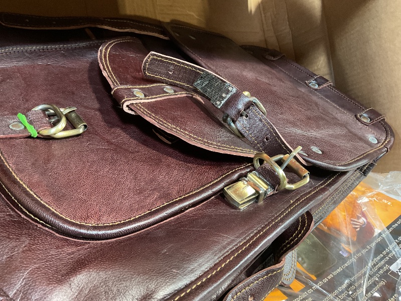 Photo 1 of **MINOR USE WEAR**Handmade World Vintage Full Grain 20 Inch Leather Laptop LARGE Backpack Casual Bookbag Daypack Travel Rucksack (Brown)