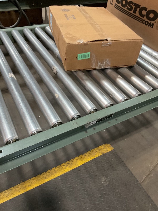 Photo 1 of **CORNERS DENTED**Amazon Basics 14x20x1 Air Filter, MERV 8 AC Furnace Filters, Allergy Control, Electrostatic, Removes Dust Pollen and Lint, 6-Pack (Actual Size: 13.75" x 19.75" x 0.75")