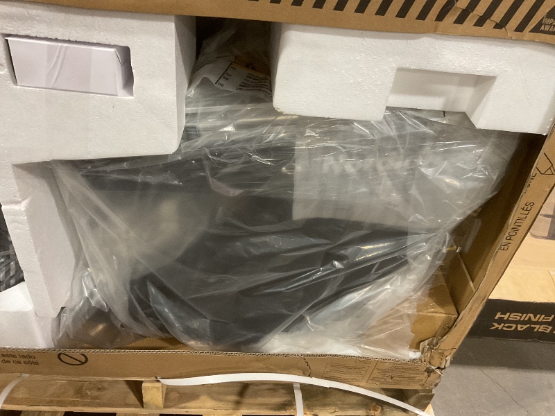 Photo 1 of **NON FUNCTIONAL** MISSING PIECES** NordicTrack G LE Recumbent Bike
