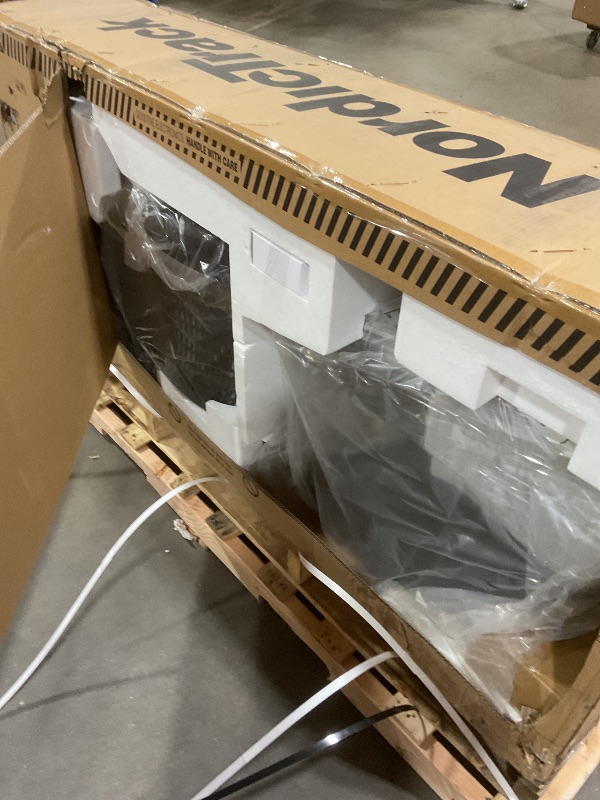 Photo 1 of **NON FUNCTIONAL** MISSING PIECES** NordicTrack G LE Recumbent Bike