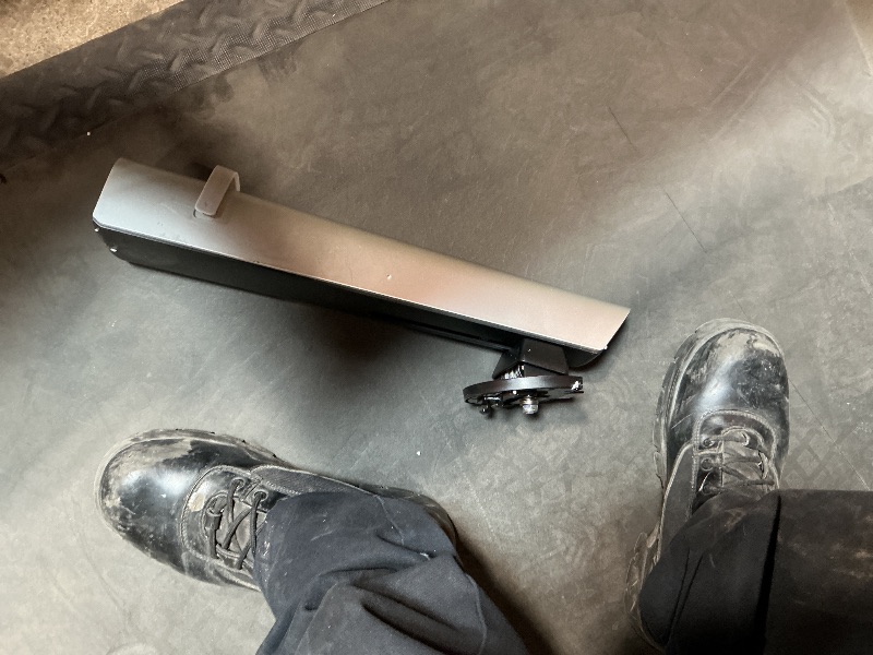 Photo 1 of ***untested, missing power cord
Samsung 49" Odyssey G93SC Series Curved Gaming Monitor, QD-OLED, 240Hz, 0.03ms, DQHD, G-Sync Compatible, FreeSync Premium Pro, Adjustable Stand