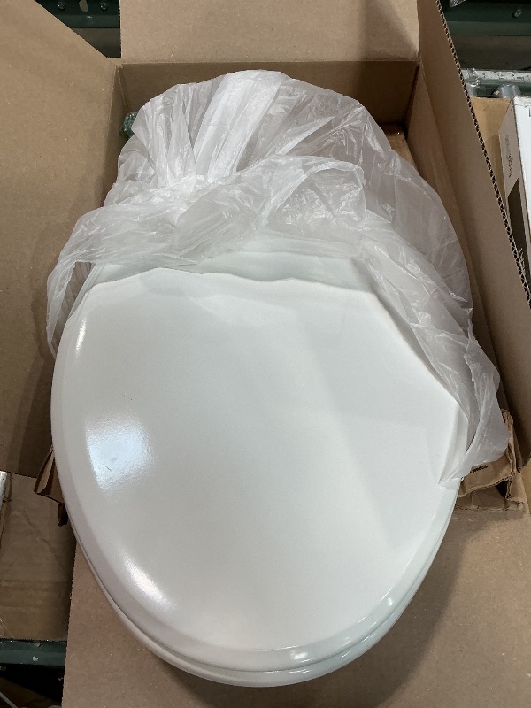 Photo 1 of **STOCK PHOTO FOR ITEM REFERNCE/ WHITE NOT WOOD**Bemis Ashland Modern Wood Toilet Seat with Decorative Edge, Slow Close, Secure Hinges, Made in USA, Elongated, White