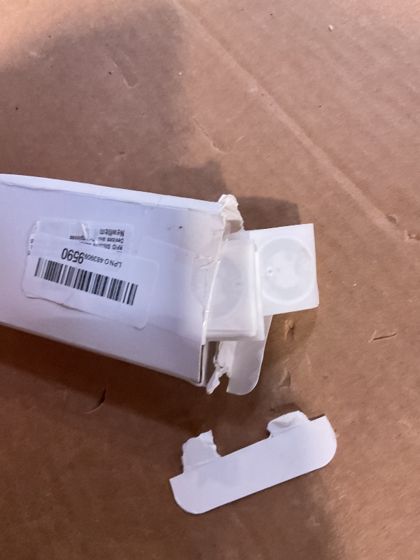 Photo 1 of 100PCS NFC Tags Sticker,NFC Chips NTAG215 Rewritable 504 Bytes Memory Adhesive Back RFID Stickers Compatible with NFC-Enabled Devices and Smartphones