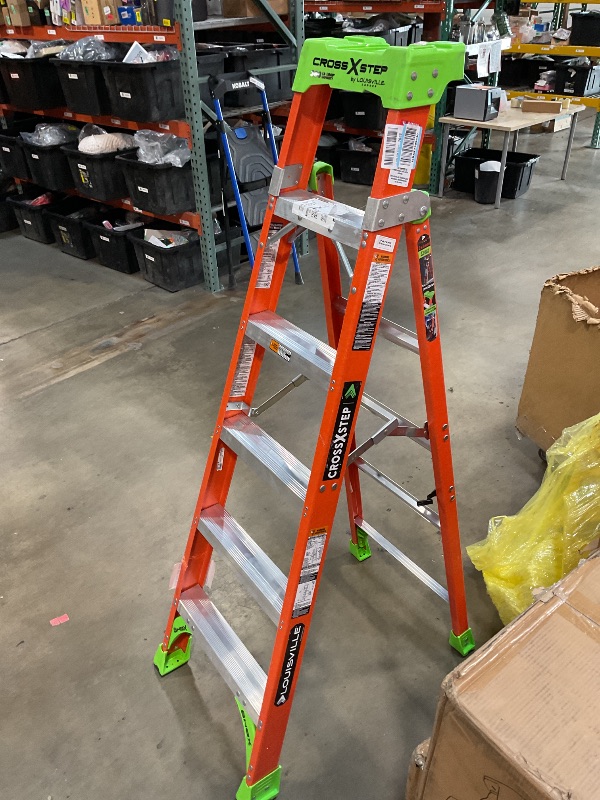 Photo 1 of **HAS A CRACK IN 1 OF THE SUPPORT LEGS*** Louisville Ladder FXS1506, 6-feet, Orange