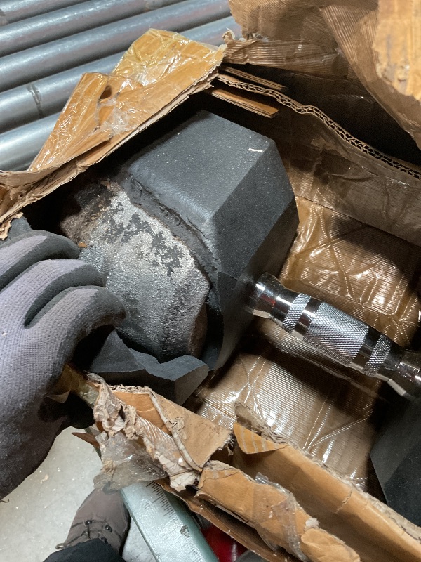 Photo 1 of **MAJOR DAMAGE. SINGLE ONE ONLY. SELLING FOR PARTS**CAP 90 LB Rubber Coated Hex Dumbbell Hand Weight - Pair | Chrome Handle